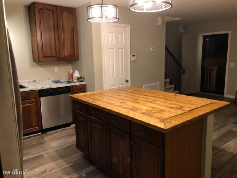 Foto principal - 3 br, 2 bath Townhome - 1277 Barnes Road