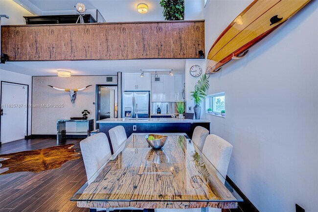 Foto del edificio - 1701 Sunset Harbour Dr