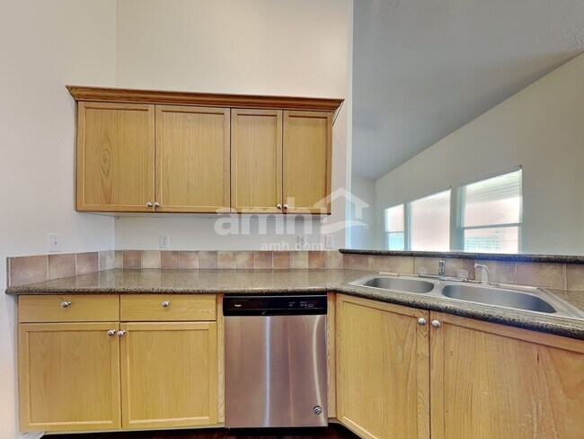 Foto del edificio - 11324 W Blake Dr