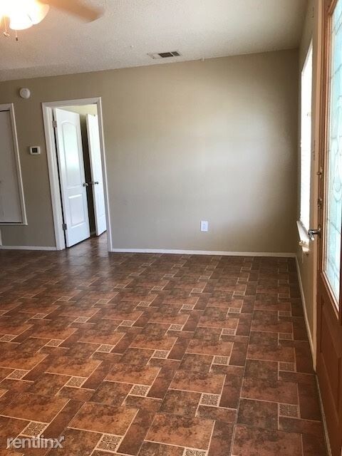 Foto del edificio - 801 Ranch Rd