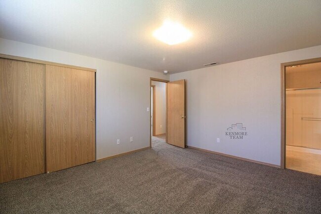 Foto del edificio - 7704 Wrigley Dr