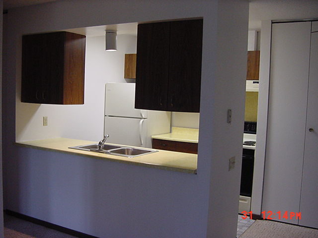 Foto del edificio - Hillcrest Manor Apartments
