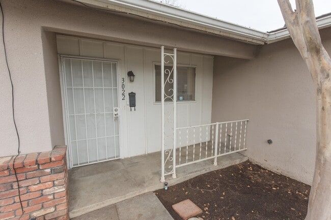 Foto del edificio - 3022 W San Gabriel Ave