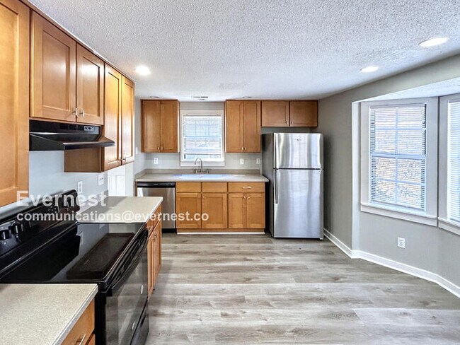 Building Photo - 1256 Glenridge Ln