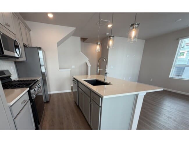 Photo - 10648 Eulcase Hts House