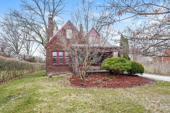 Building Photo - 4012 Hudson Dr