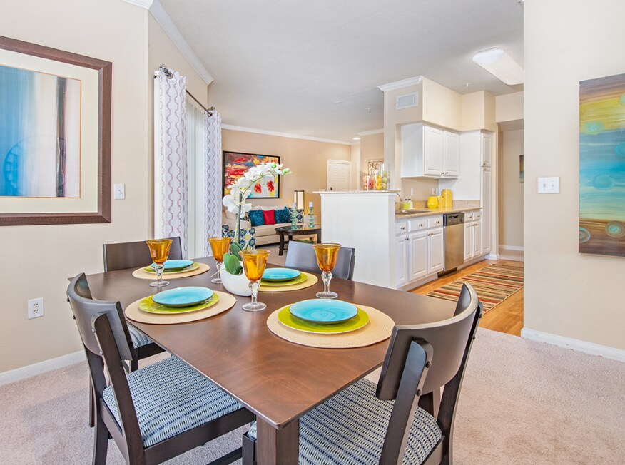 Foto principal - 15350 Park Row Blvd