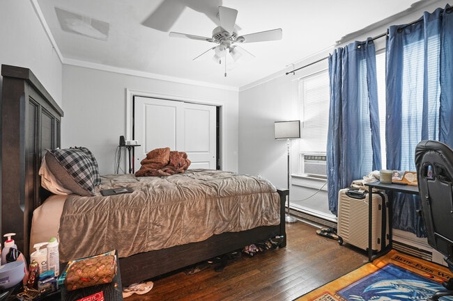 Building Photo - 55 Seadrift Ave