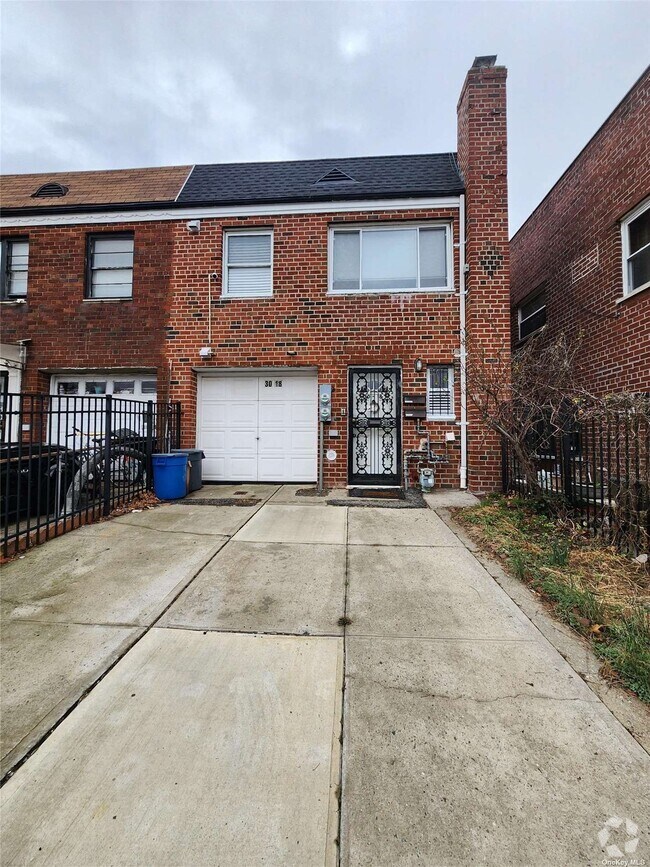 Backus Farm Apartments for Rent with Extra Storage Queens, NY 2