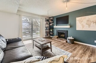 Building Photo - 3141 S Tamarac Dr