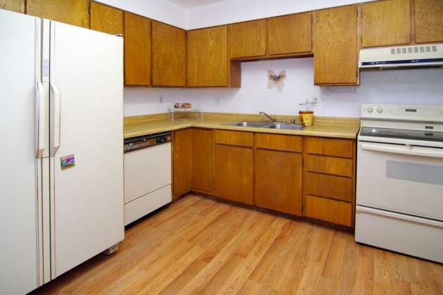 Building Photo - 3950 Stonedike Dr