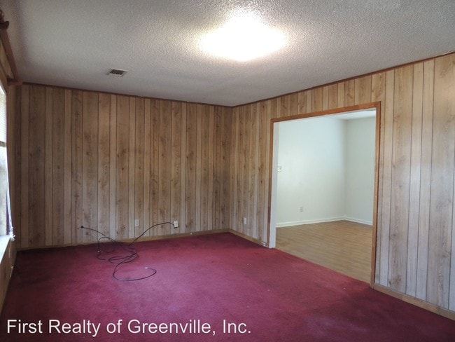 Building Photo - 3 br, 1.5 bath House - 505 Amanda Street