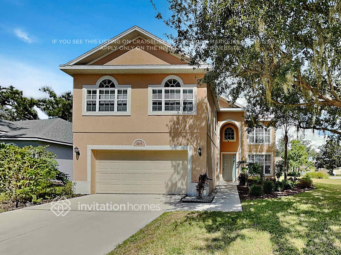 Foto principal - 3215 43rd Ave E