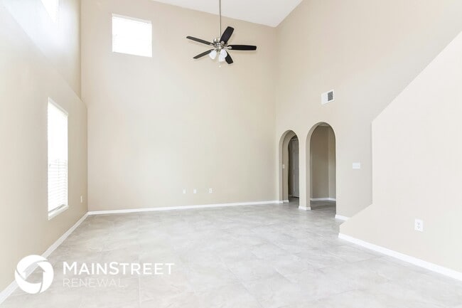 Building Photo - 2037 Whispering Trails Blvd