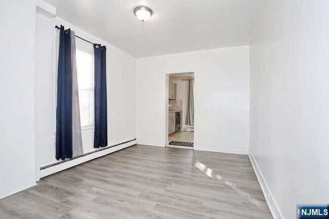 Foto del edificio - 68 Mohawk Ave