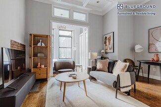 Building Photo - 7 E 75th St