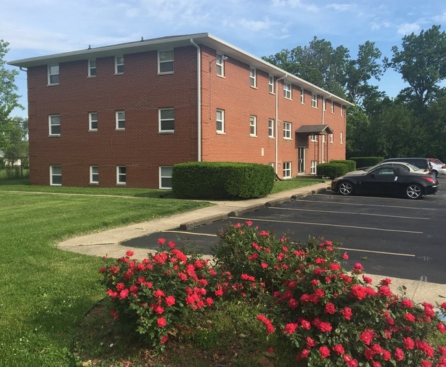 Shamrock Apartments Apartments Indianapolis, IN