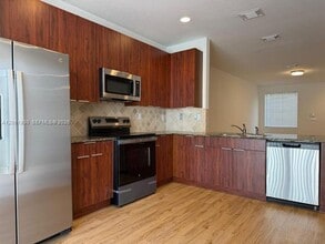 Building Photo - 14958 SW 41st Ln