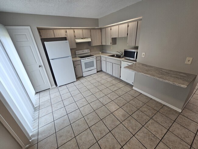 Building Photo - 4369 Azora Rd