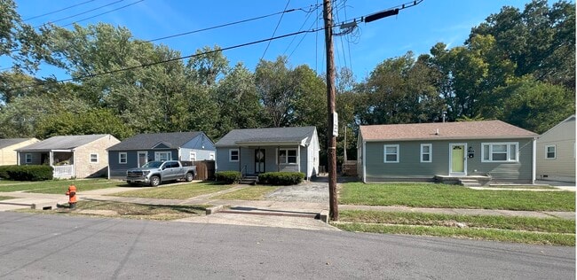 Photo - 307 N 36th St House