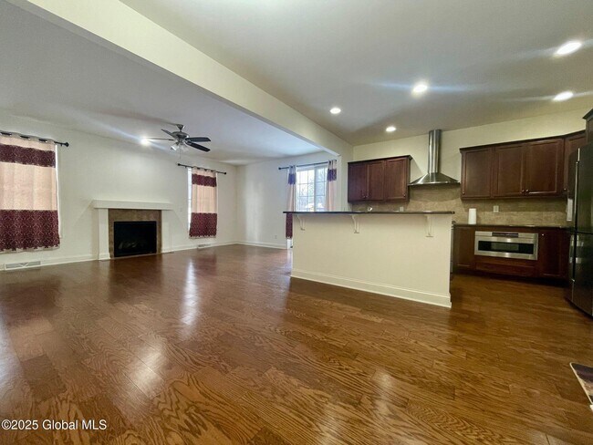 Foto del edificio - 19 Eagles Ln