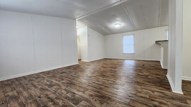 Foto del edificio - Coming Soon (December 2025)!! Beautiful 3 bedroom, 2 bath mobile home