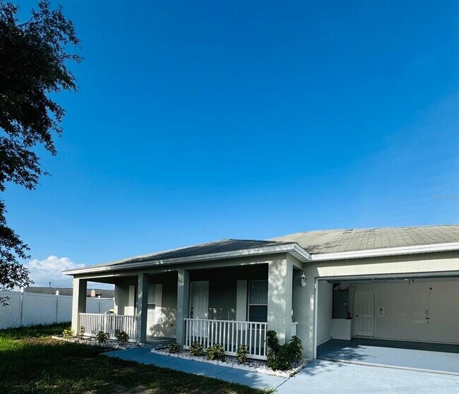 Building Photo - 209 Kingfish Way