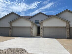 Building Photo - 2916 Kentville Dr