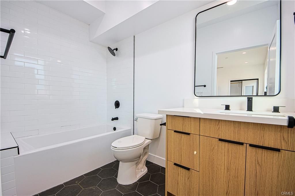 Foto principal - 11732 Gilmore St