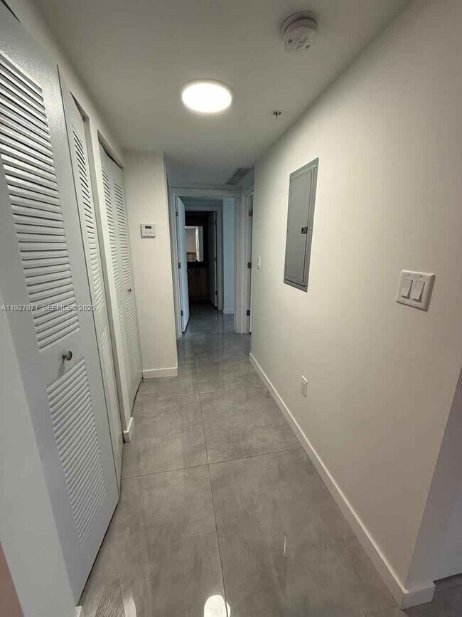 Foto del edificio - 14752 NE 6th Ave