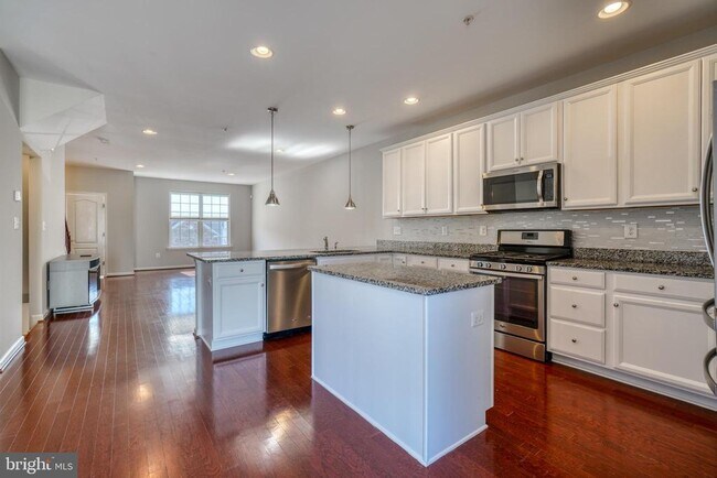 Foto del edificio - 985 Morgan Run Rd