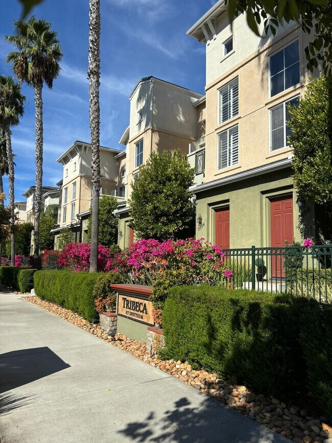 Building Photo - The Spectrum Townhomes in Kearny Mesa