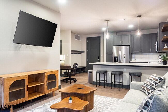 Foto del edificio - 415 E 2nd St S