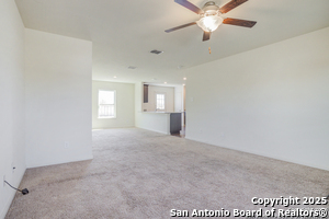 Foto del edificio - 10847 Monterey Pike