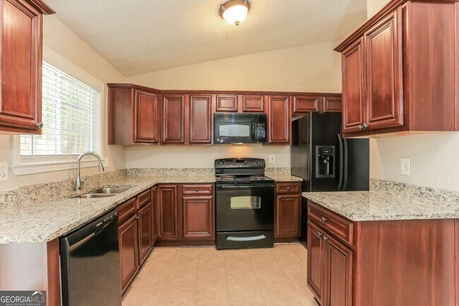 Foto del edificio - 4981 Galbraith Cir