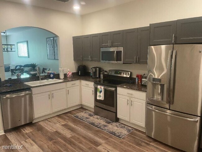 Building Photo - 2 br, 2 bath Townhome - 18142 Nassau Point Dr