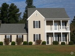 Building Photo - 102 Coral St