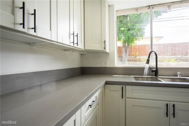 Foto del edificio - 3 br, 2 bath House - 15856 Silvergrove Dr