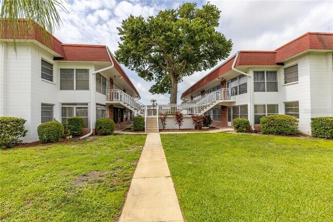 Building Photo - 3460 32nd Ave N