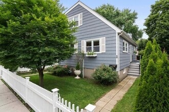 Building Photo - 45 Magoun St