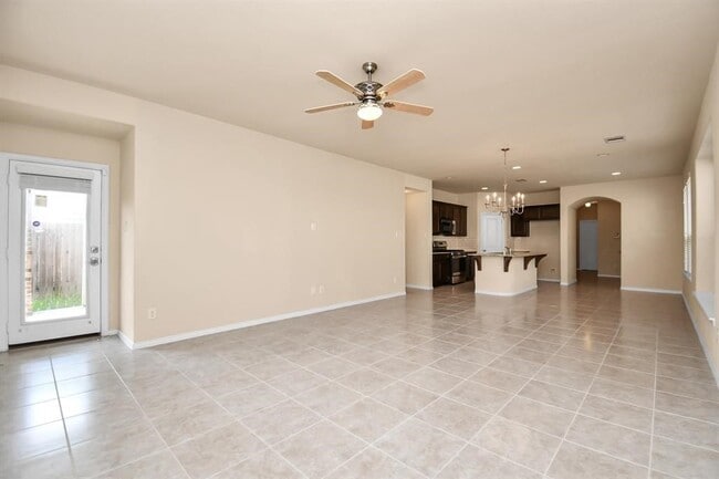 Building Photo - 1605 Summer City Dr