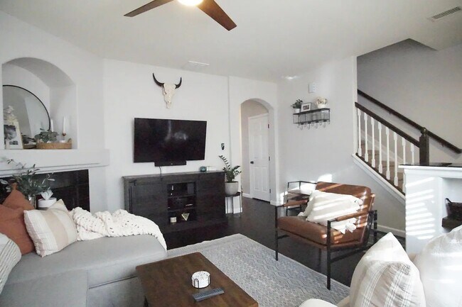 Foto del edificio - 12775 Jasmine Ct