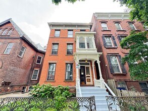 Building Photo - 95 Olive St