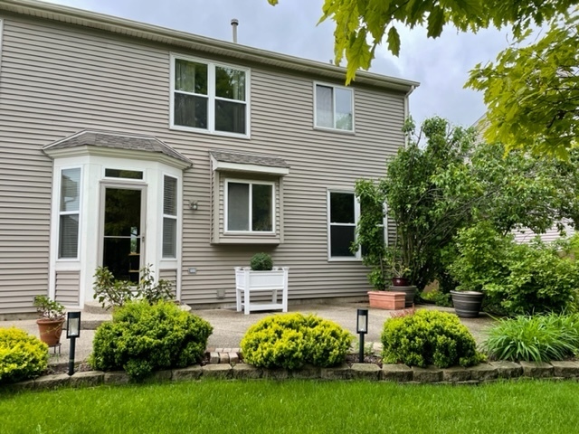 Building Photo - 9928 Bedford Dr
