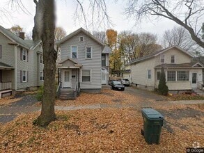 Building Photo - 214-216-216 Cypress St