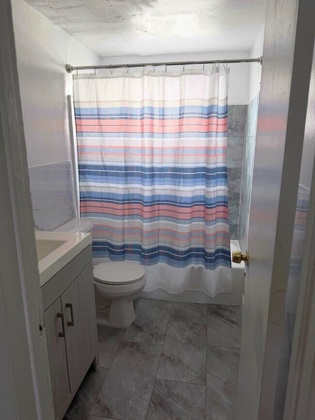 Foto del edificio - 3701 SW 59th Terrace