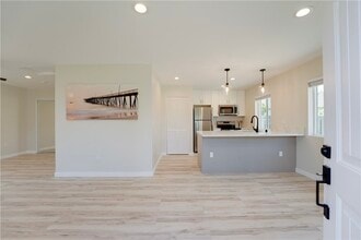 Building Photo - 10321 Hemphill Ct