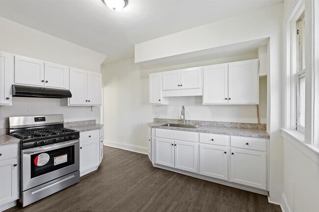 Foto del edificio - Bright 2 Bedroom, 1 Bath Home in Harrisburg, Pa!