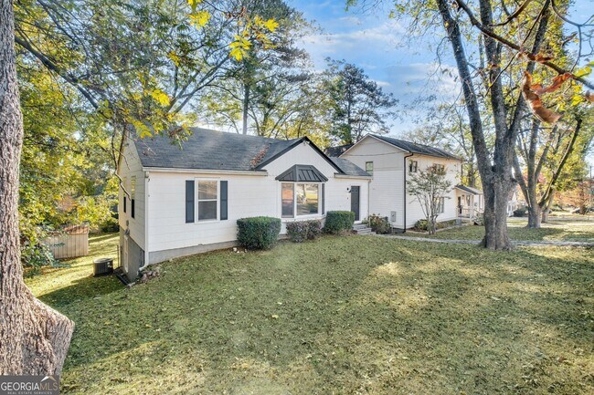 Foto del edificio - 111 Doran Ave