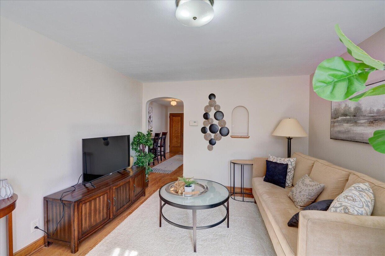 Foto principal - 2632 Stevens St